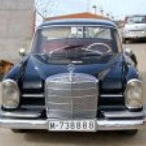 MERCEDES 220 COLAS