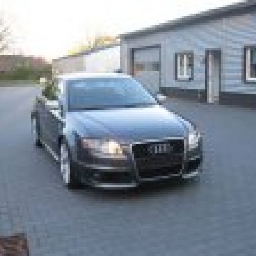 RS4   V8 4.2 QUATTRO