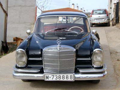 MERCEDES 220 COLAS